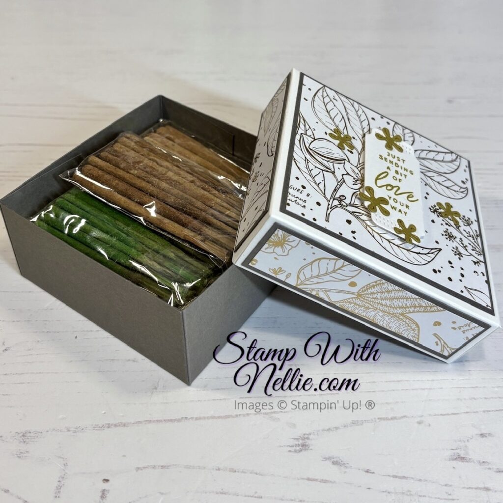 Lovely & Sweet 2 tier box - tutorial - Stamp with Nellie